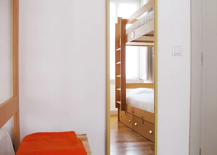 里斯本因波瑟伯尔旅馆 旅馆 *