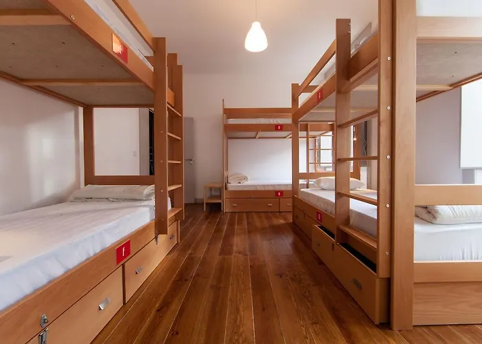 旅馆 里斯本因波瑟伯尔旅馆 *