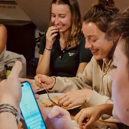 里斯本因波瑟伯尔旅馆 *